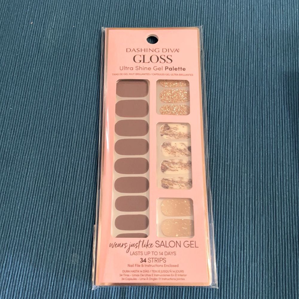 👋3x$15👋 NWT Dashing Diva gel strips